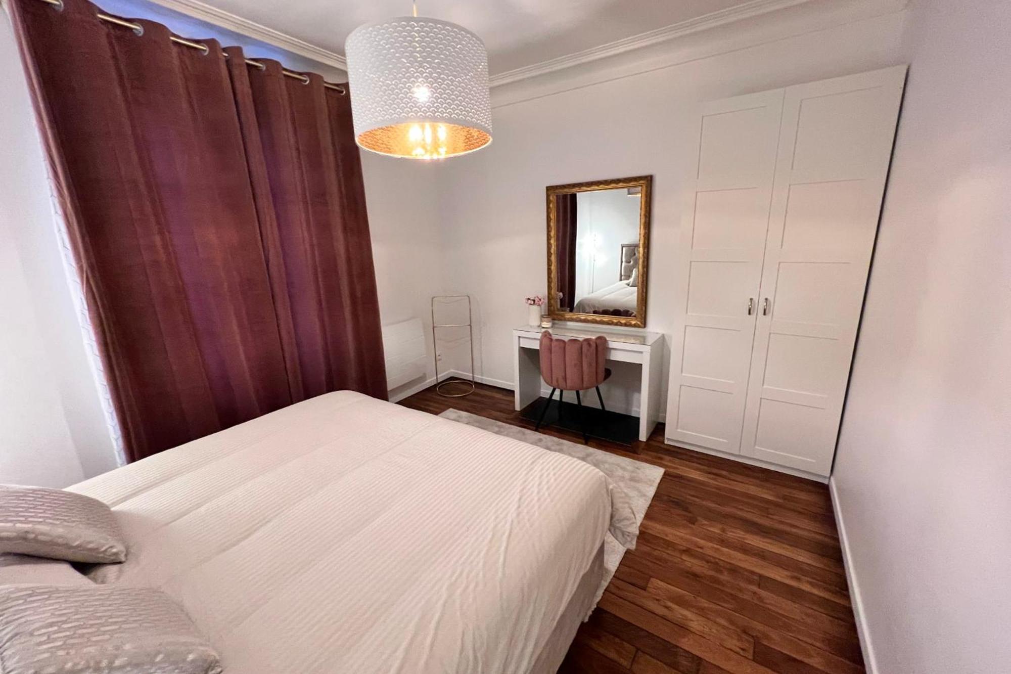 V18 Luxueux Tram Disney Paris Villemomble Ngoại thất bức ảnh